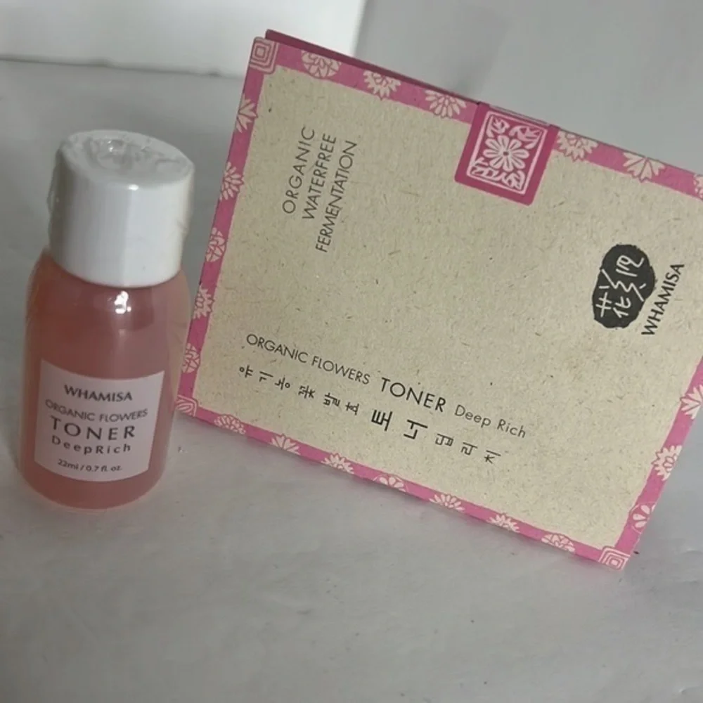 Make up bundle with drink bottle